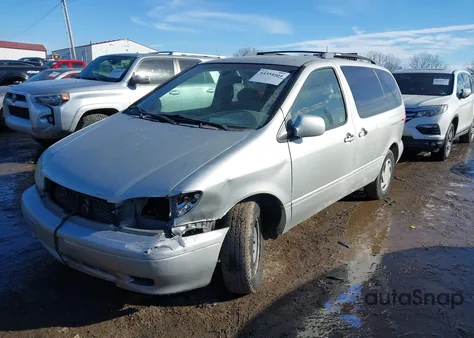 2002 Toyota Sienna Le z USA, uszkodzony, nr VIN 4T3ZF13C82U425496